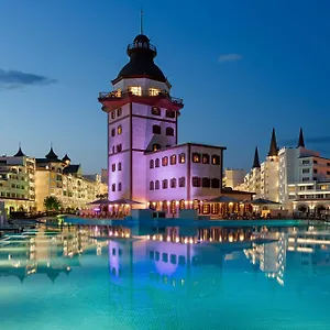 Station touristique Titanic Mardan Palace, Antalya