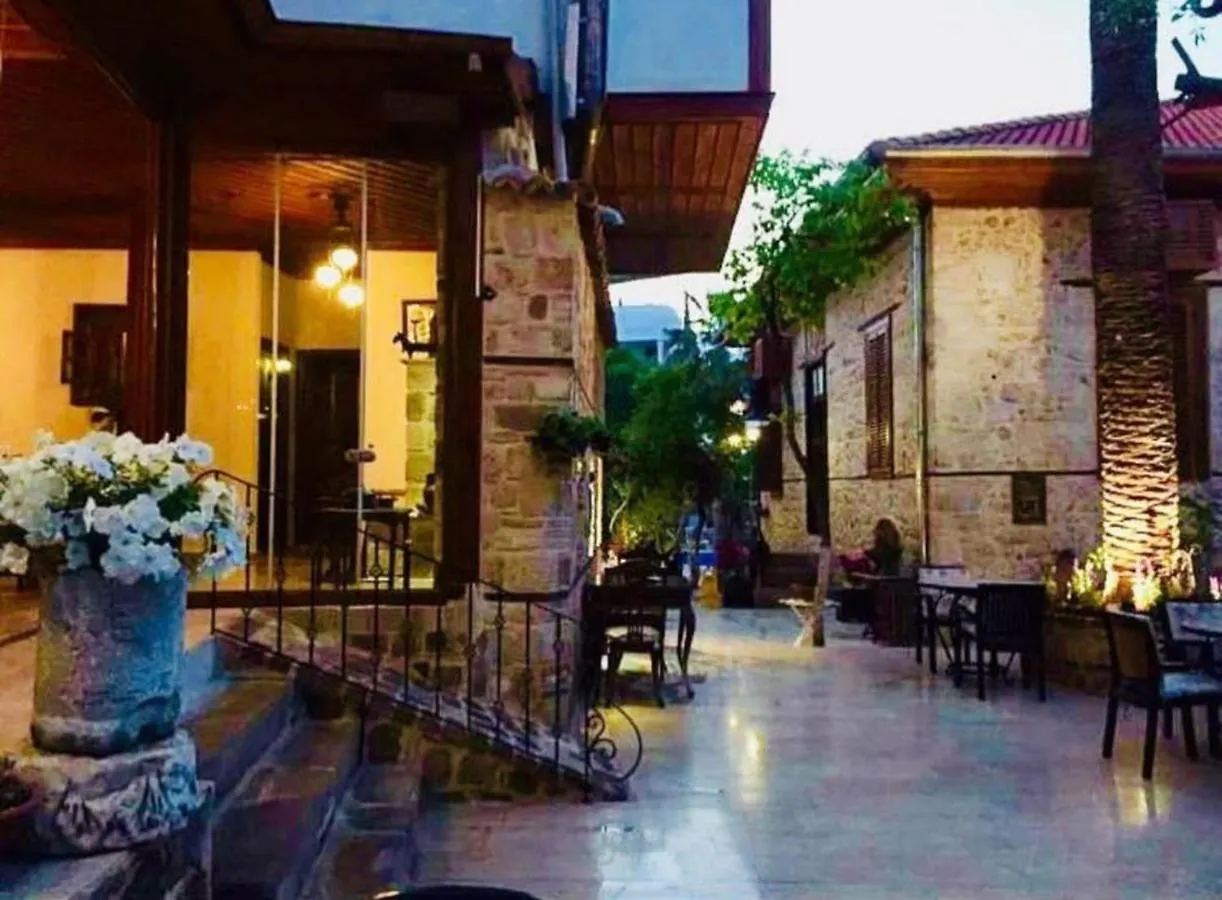 White Garden Hotel-Adult Only Antalya 3*,