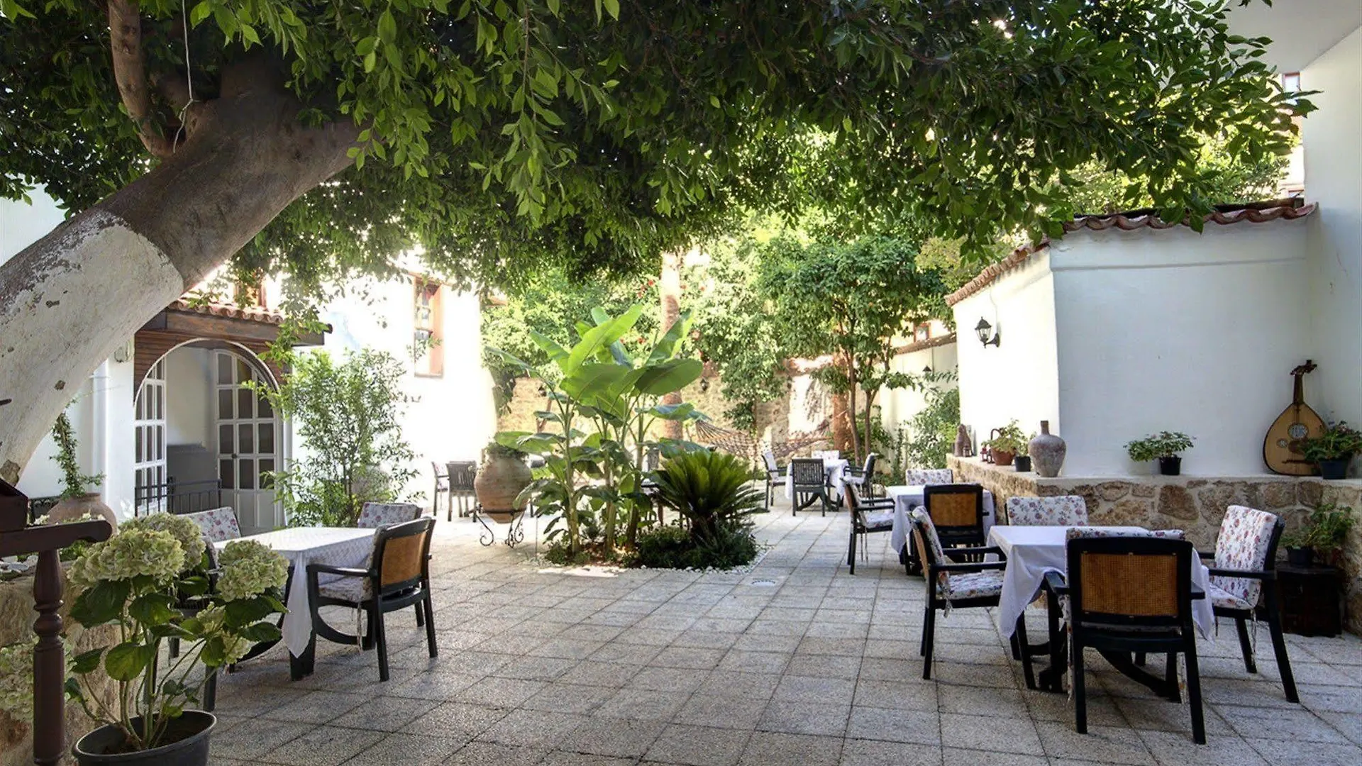 White Garden Hotel-Adult Only Antalya 3*,