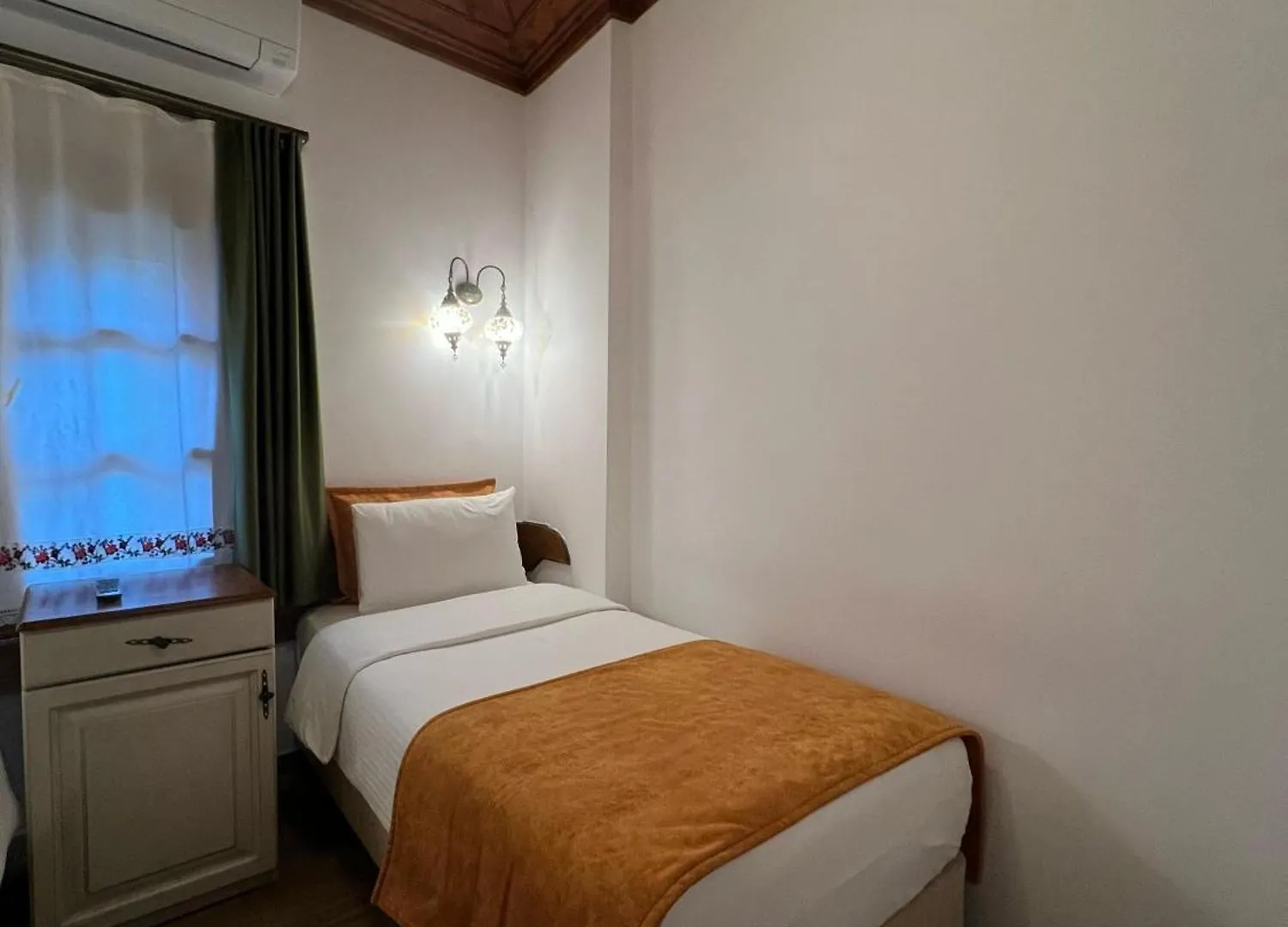 White Garden Hotel-Adult Only Antalya 3*,